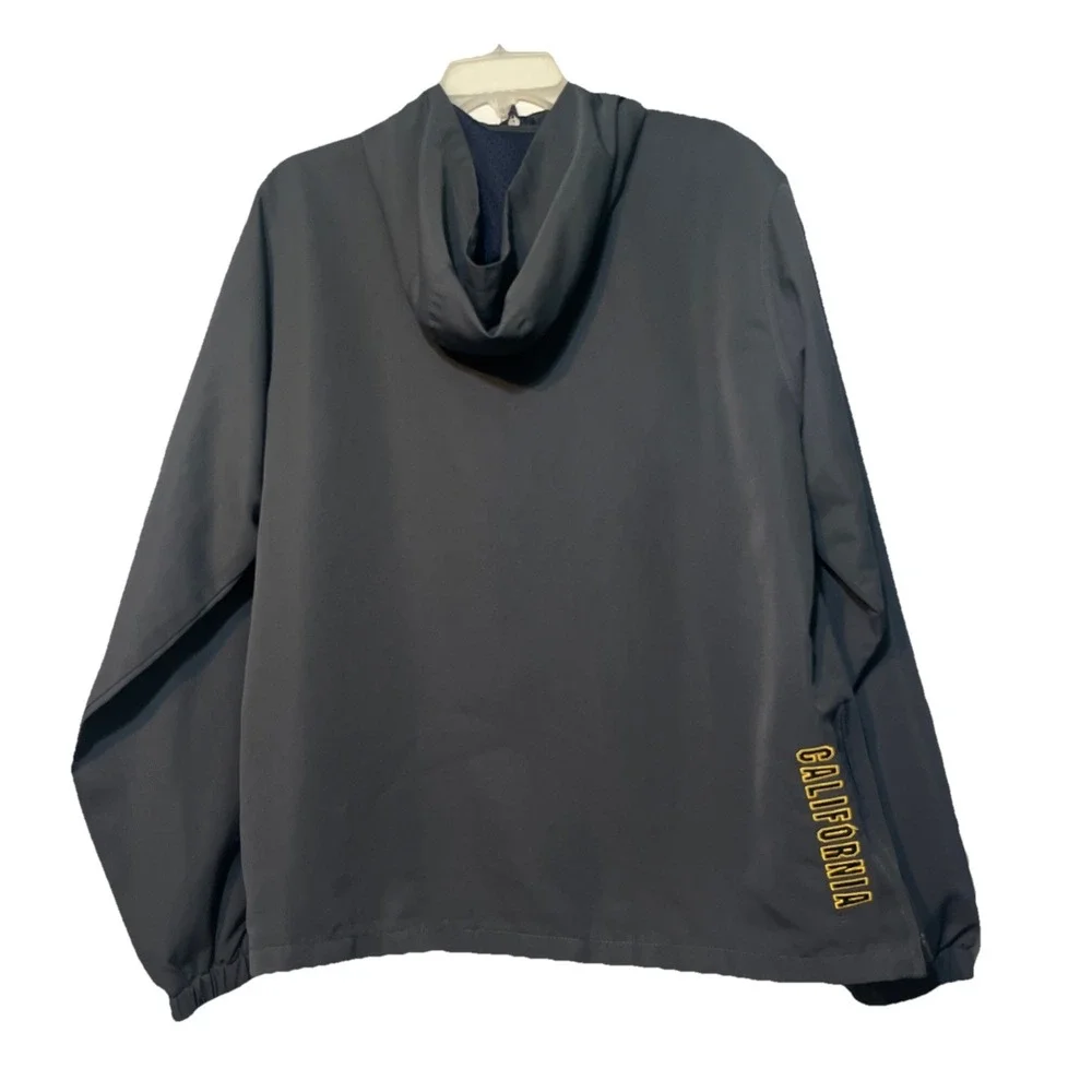 Colosseum Men's Med Jacket, California, Gray Front‎ Flap Pocket 1/2 Zip
